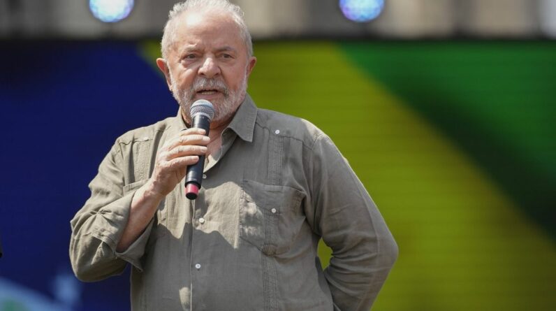 Lula, condenado por corrupção, não deveria poder concorrer às eleições presidenciais?  Isto é um erro